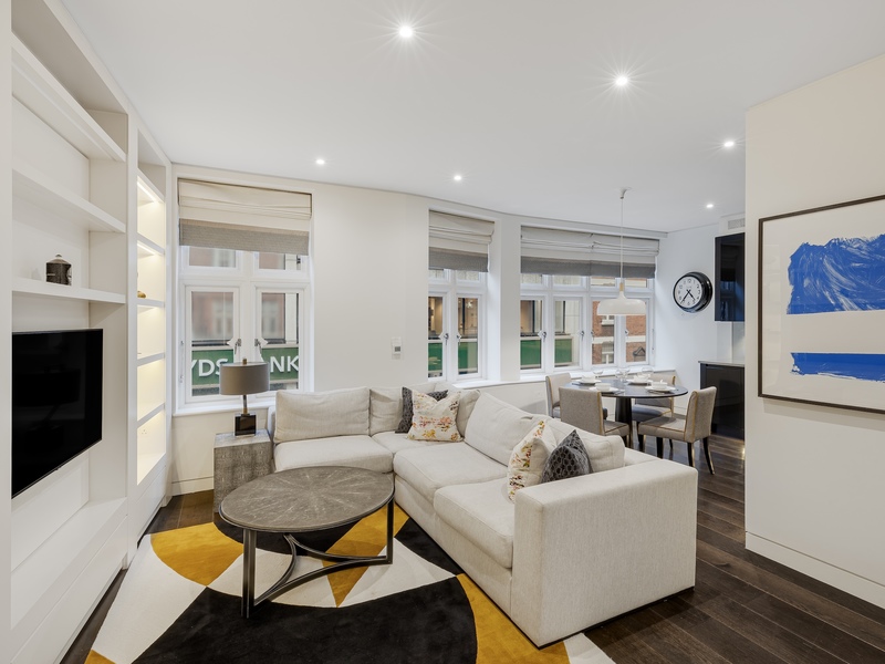 Central Mayfair apartment