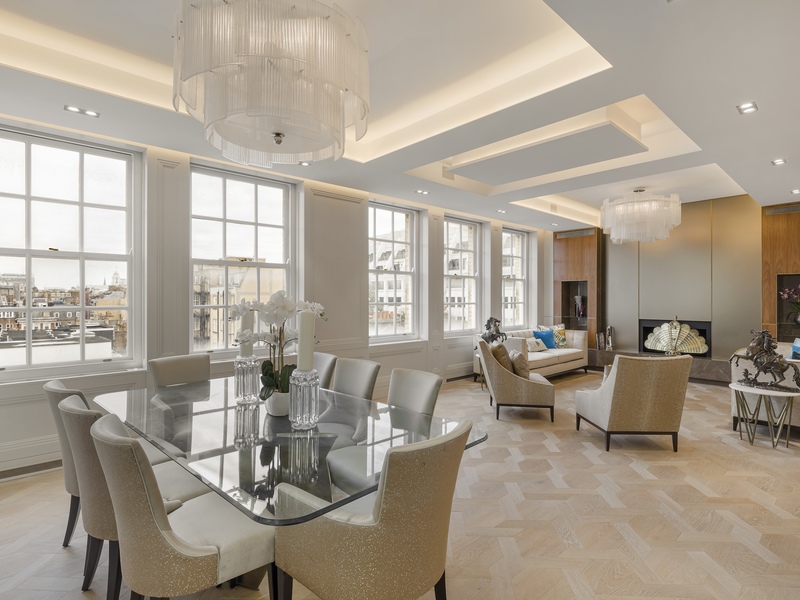 Impeccable apartment in one of London’s finest mansion blocks