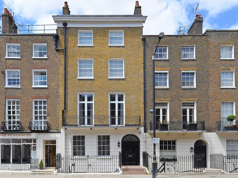 Elegantly renovated six-bedroom townhouse in the heart of Belgravia
