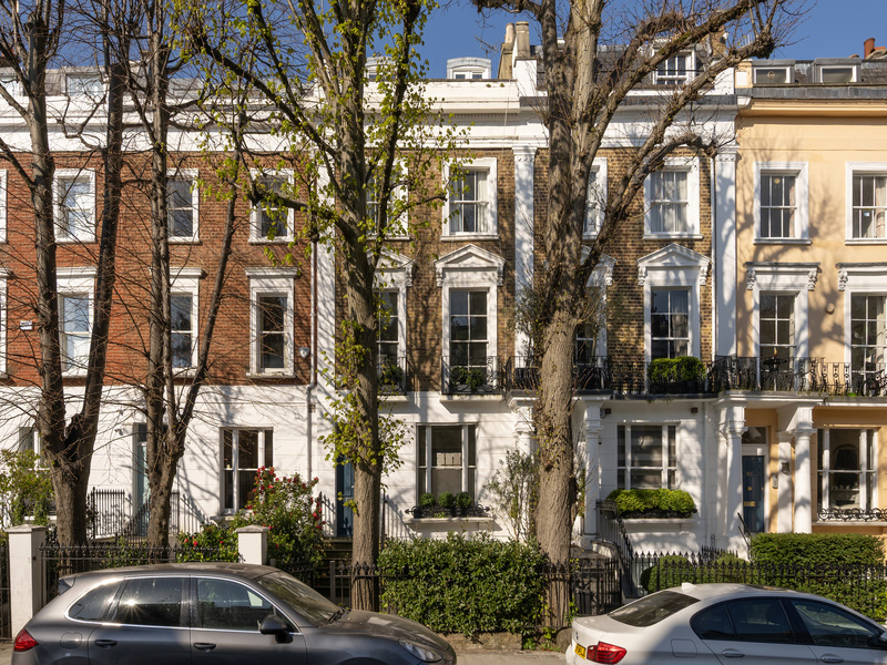Chic Five-Bedroom Townhouse in the Heart of Notting Hill