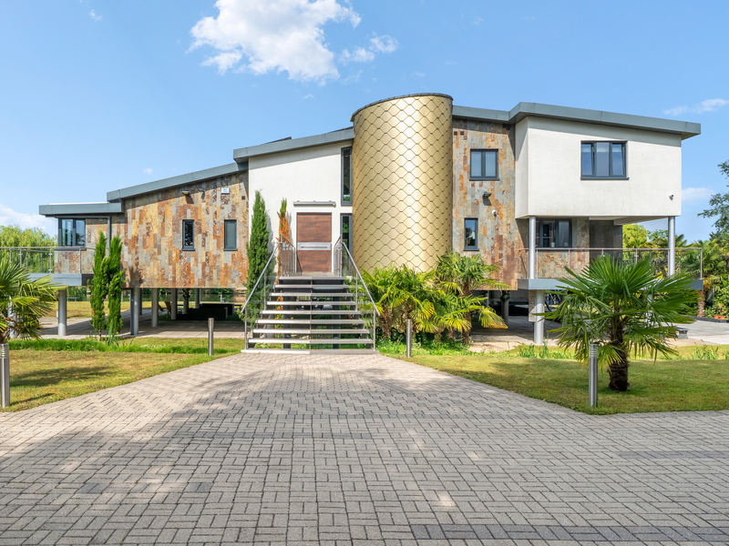 Exceptional riverside home with mooring on Friary Island