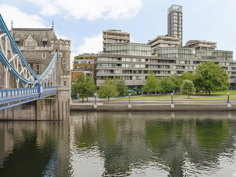 An exceptional apartment with views of Tower Bridge