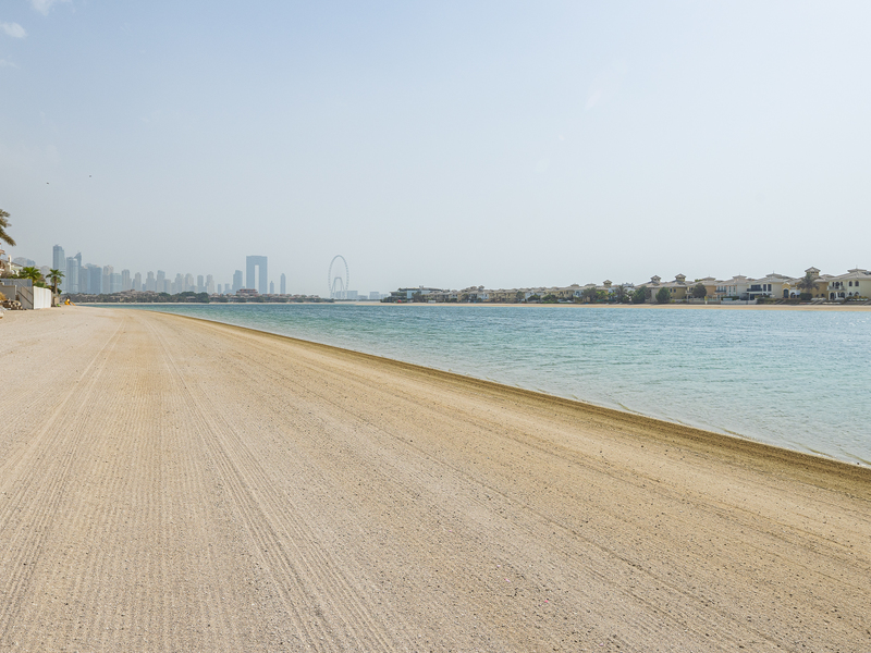 Renovated Palm Jumeirah Villa with Sunset Views