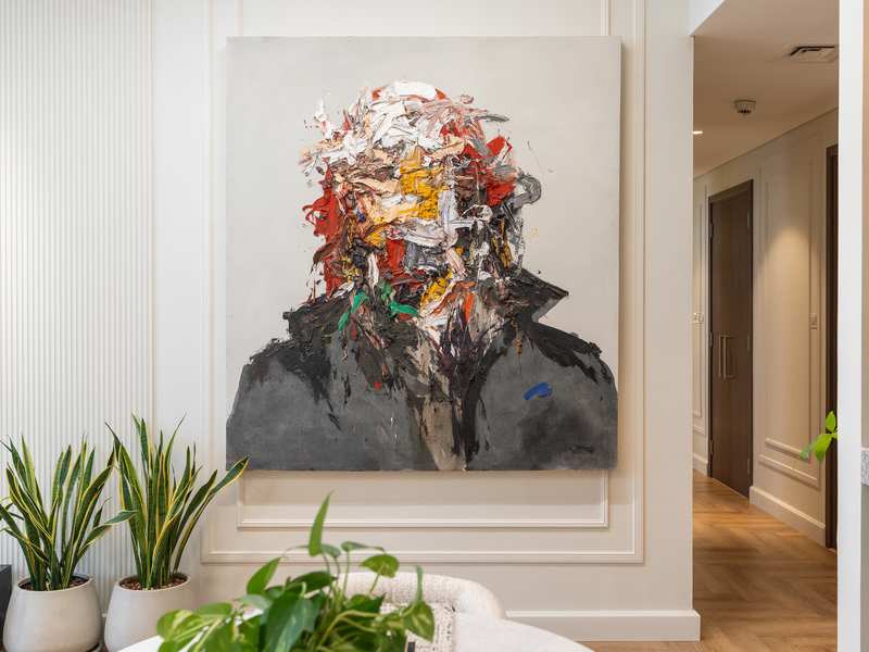 Upgraded Apartment Overlooking the Park