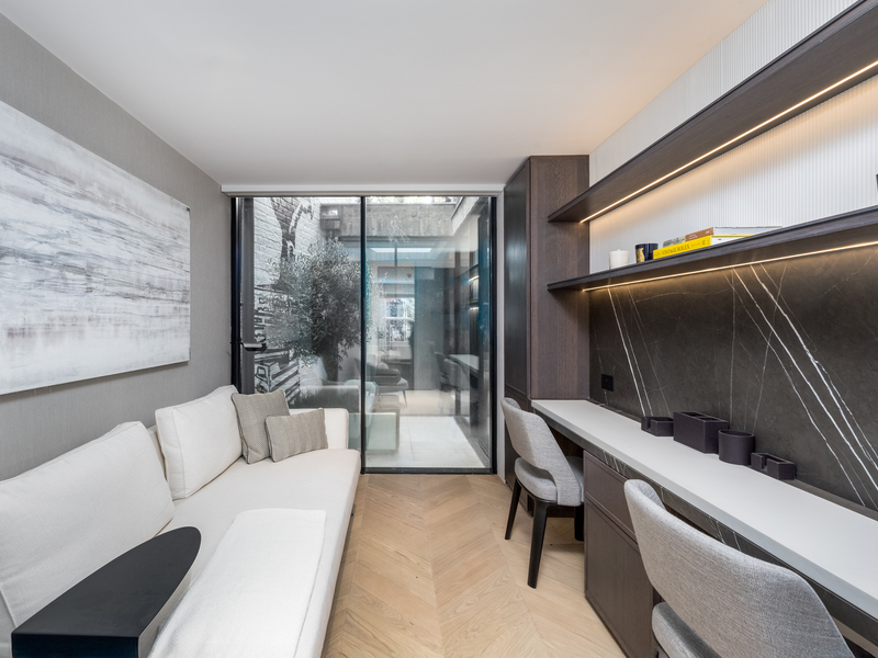 Immaculately Renovated Five-Bedroom Kensington Townhouse ﻿