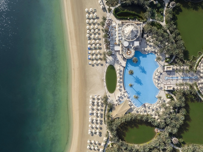 Expansive Triplex Penthouse in Raffles Palm Jumeirah