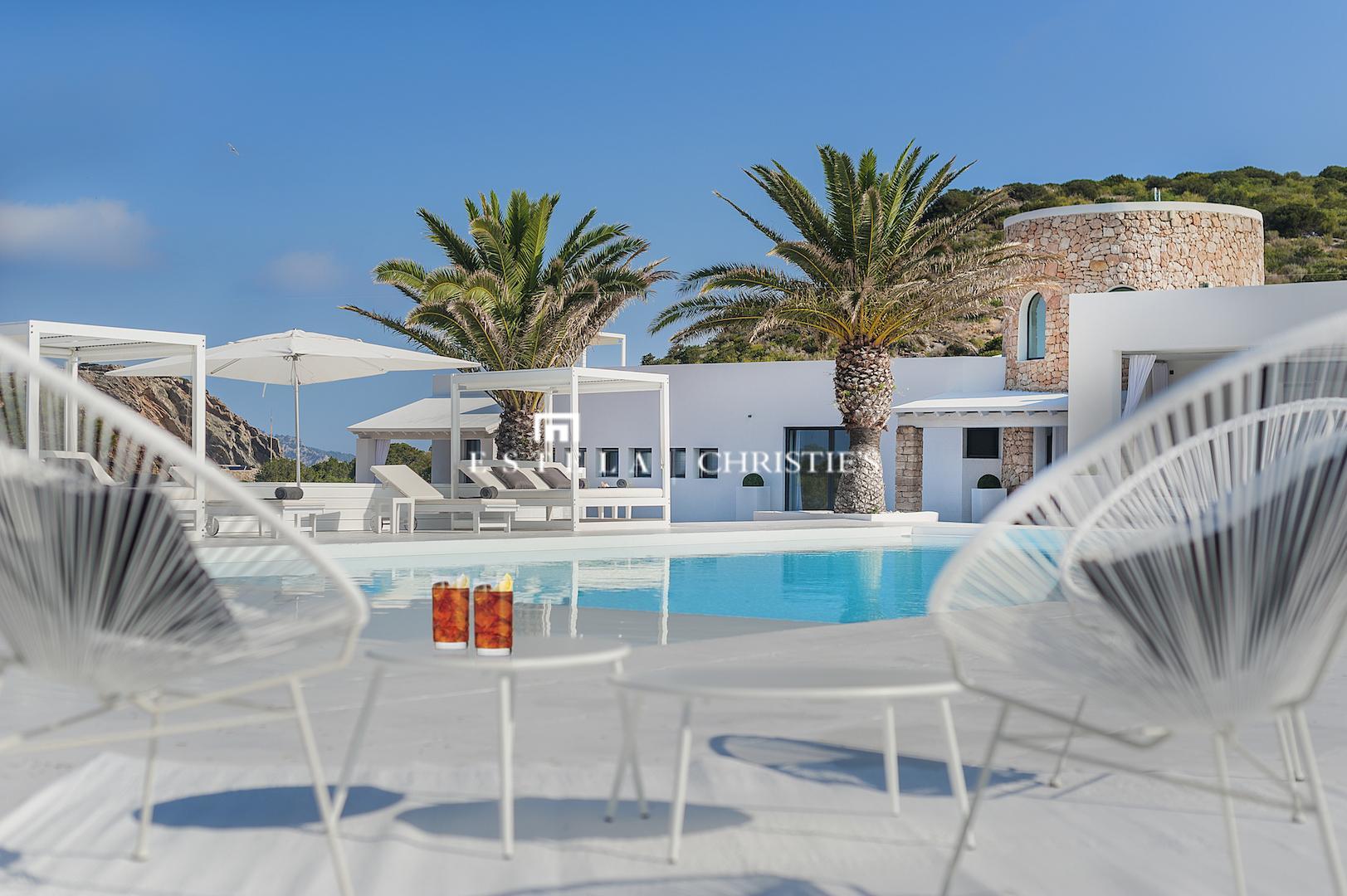 Luxury Island - IR5087