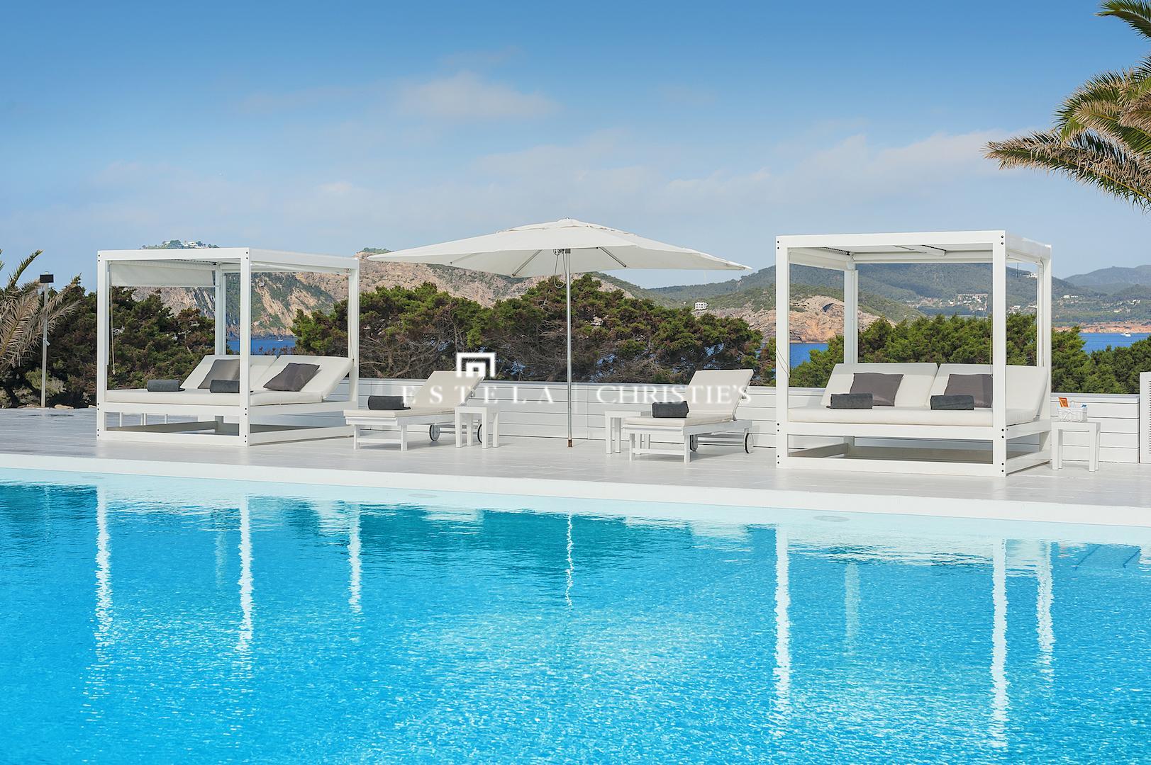 Luxury Island - IR5087