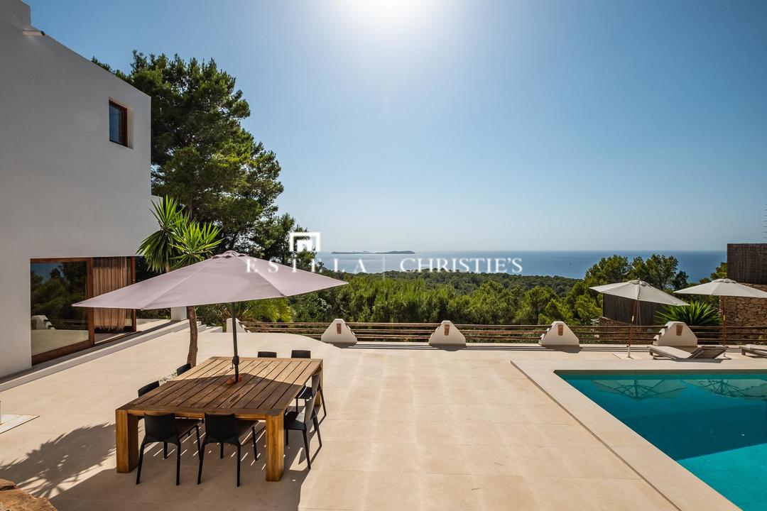Luxury Property & Real Estate Agent Inmobiliaria Eivissa