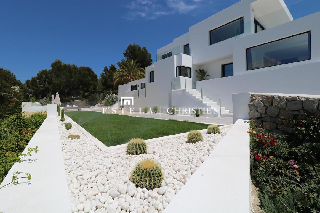 Luxury Property & Real Estate Agent Inmobiliaria Eivissa