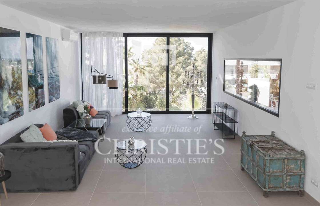 4 Bedroom Villa/Townhouse's Image 10