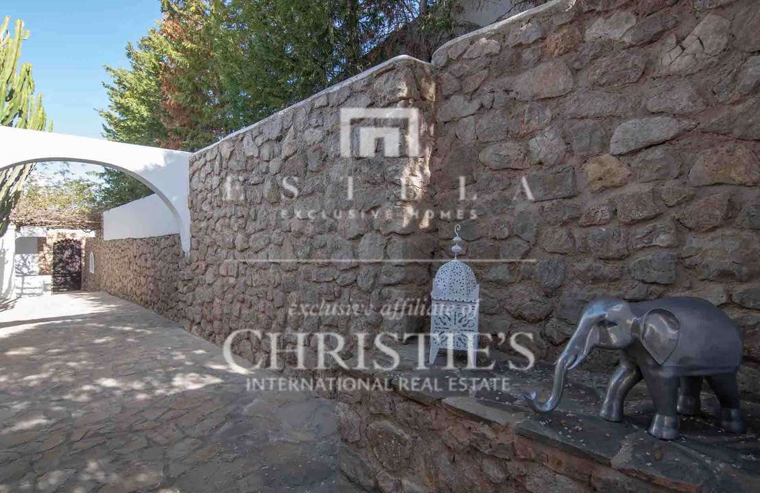 4 Bedroom Villa/Townhouse's Image 27