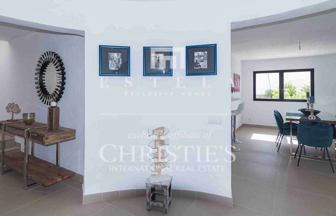 4 Bedroom Villa/Townhouse's Image 15