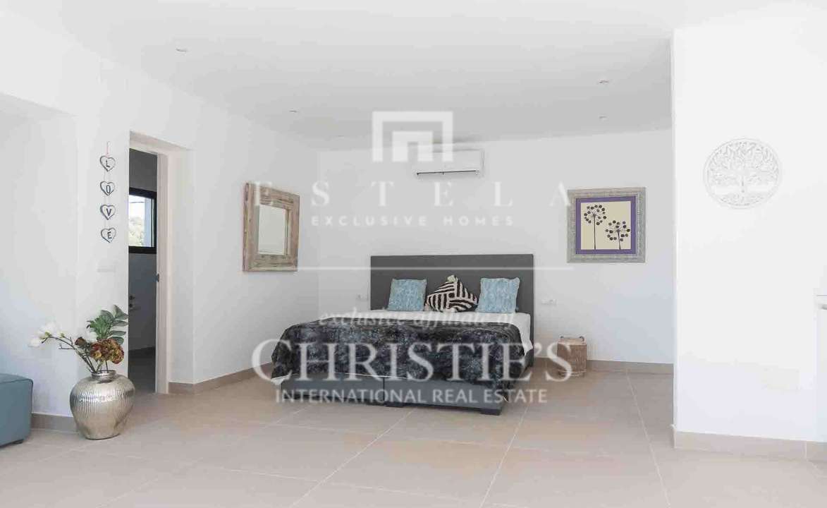 4 Bedroom Villa/Townhouse's Image 23
