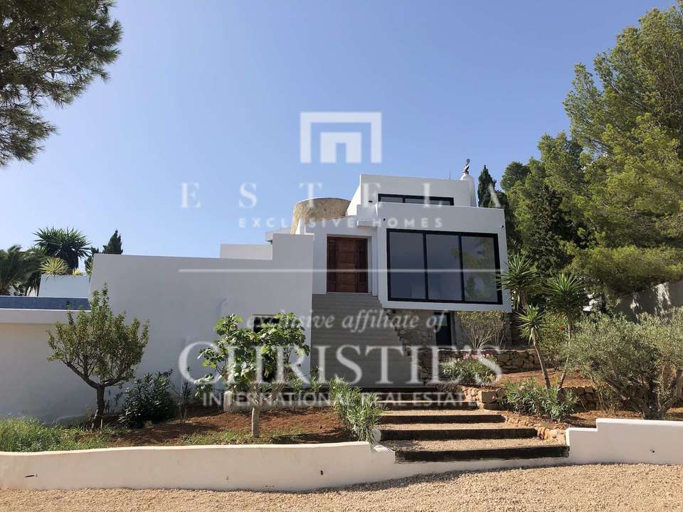 4 Bedroom Villa/Townhouse's Image 31