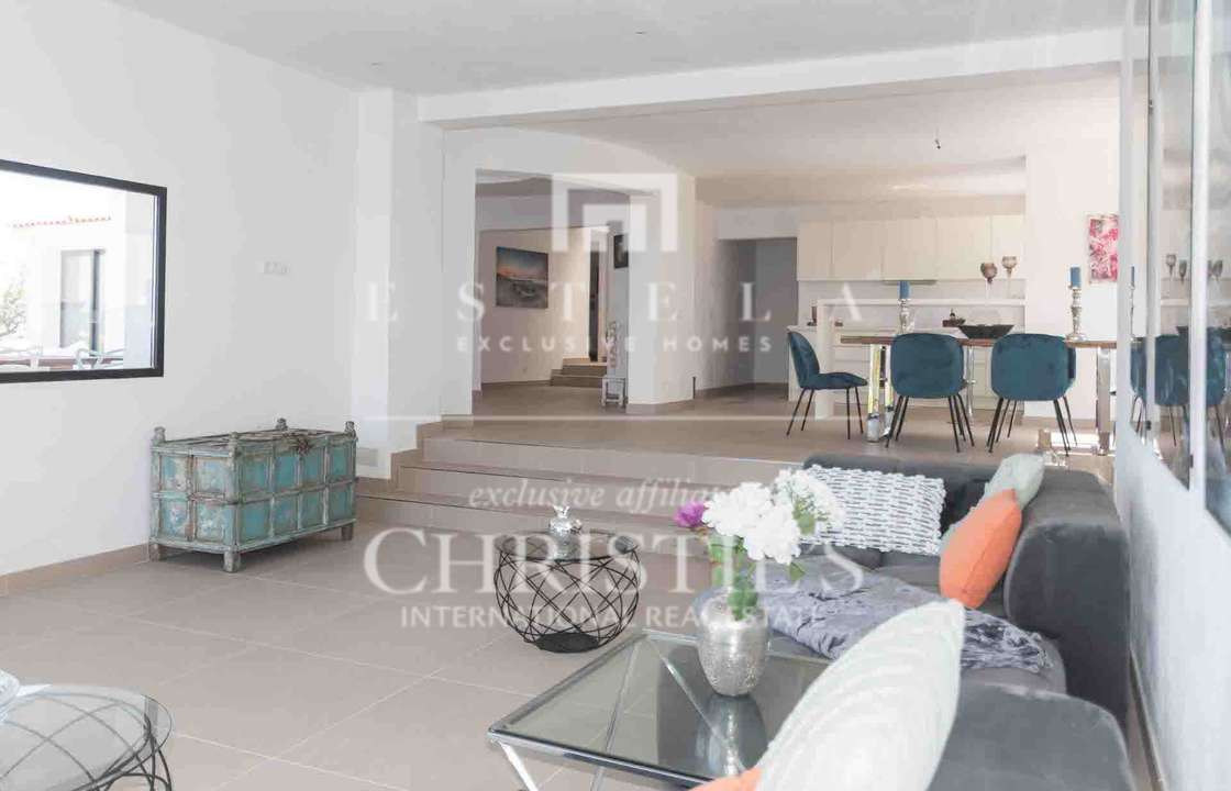 4 Bedroom Villa/Townhouse's Image 11
