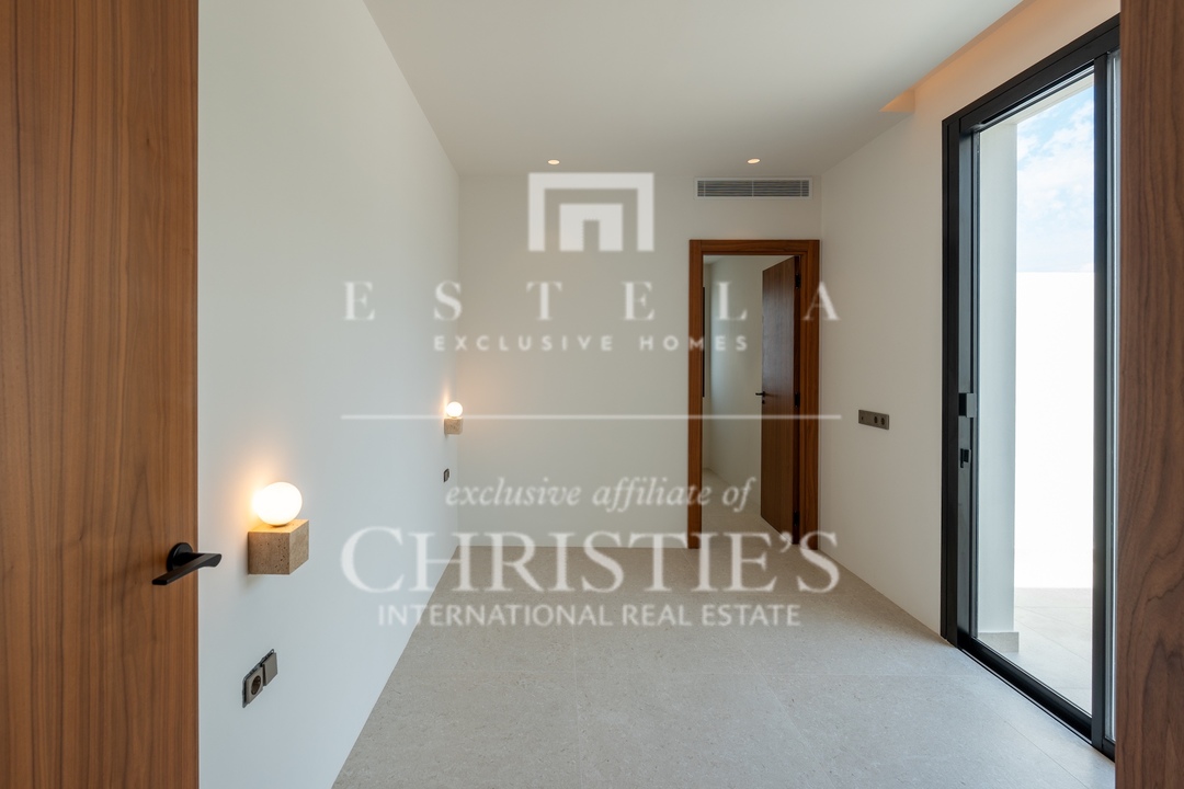 4 Bedroom Villa/Townhouse's Image 13