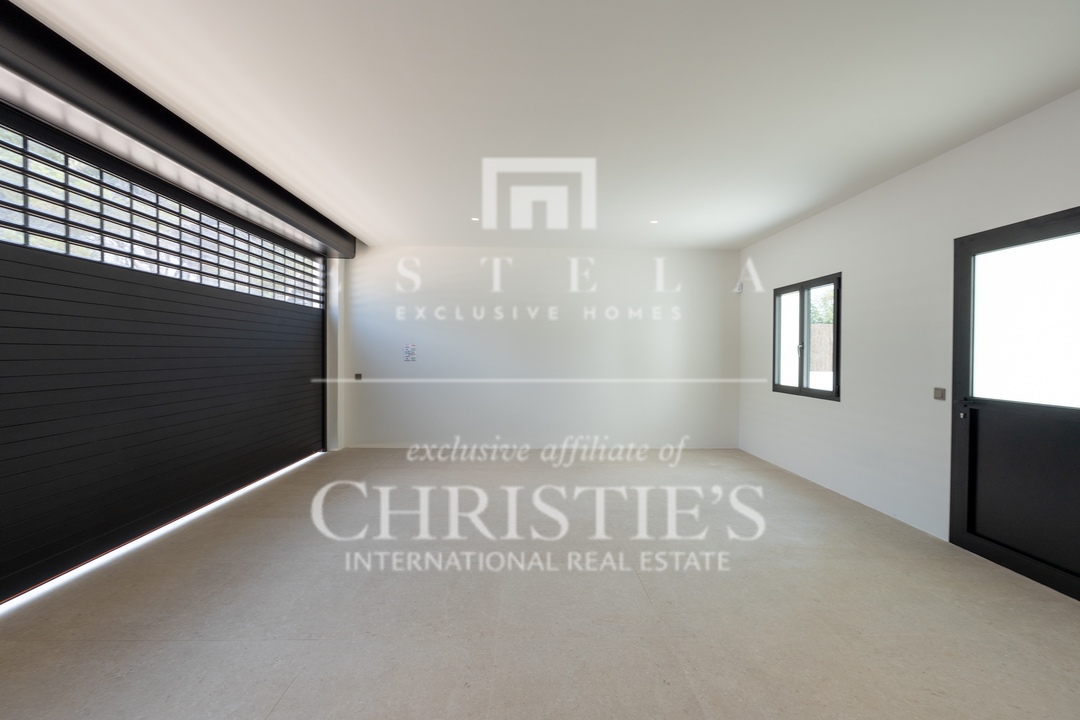 4 Bedroom Villa/Townhouse's Image 22