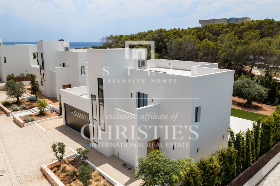 4 Bedroom Villa/Townhouse's Image 27