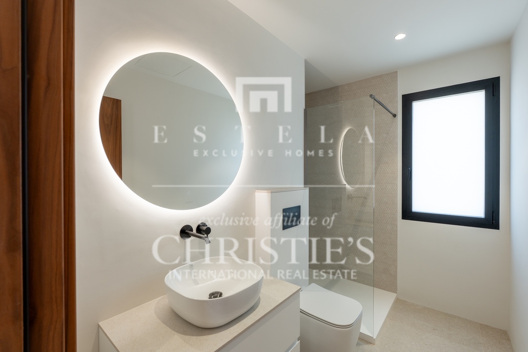 4 Bedroom Villa/Townhouse's Image 15