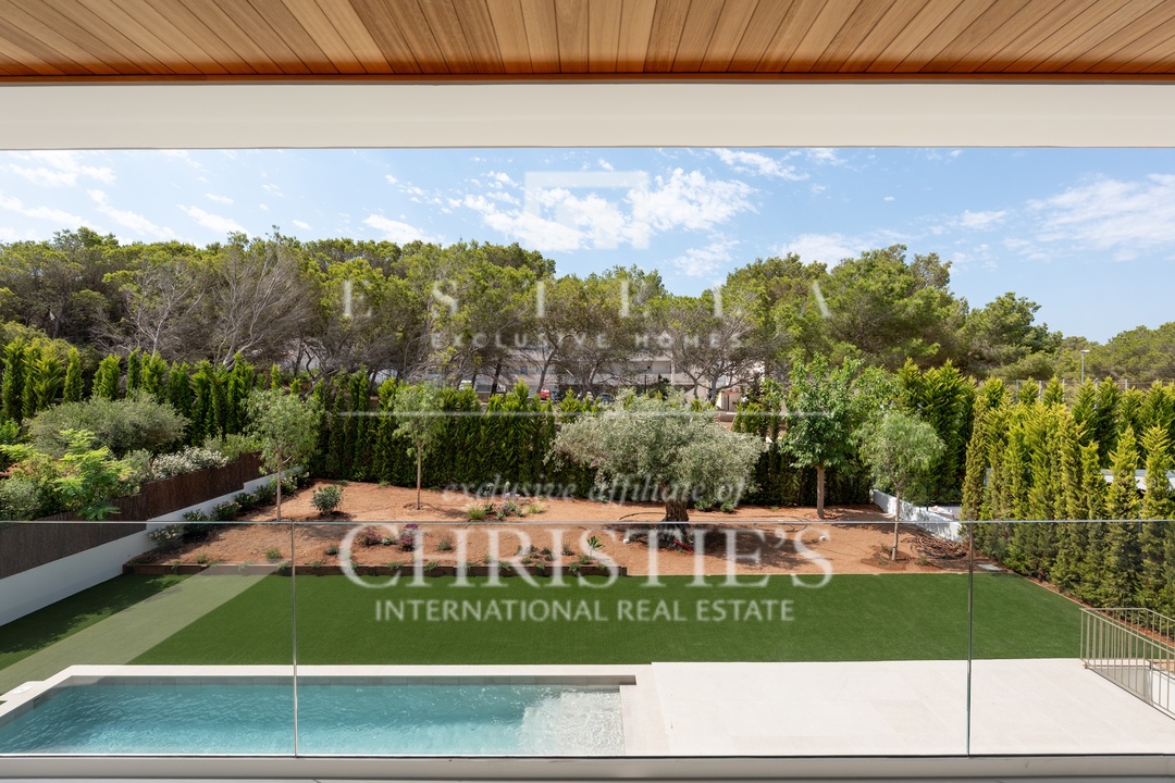 4 Bedroom Villa/Townhouse's Image 10