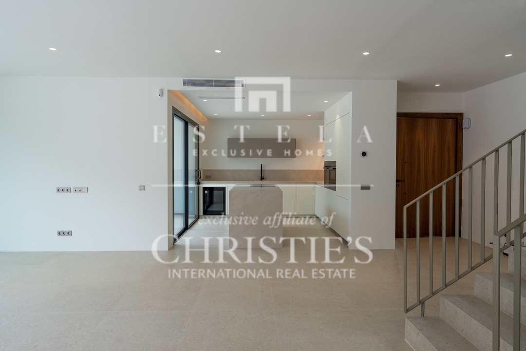 https://s3.amazonaws.com/propertybase-clients/00D1t000000FRiWEAW/a0OSb00000COYZV/a2a40vmg1/1280x720wm/013a.jpg