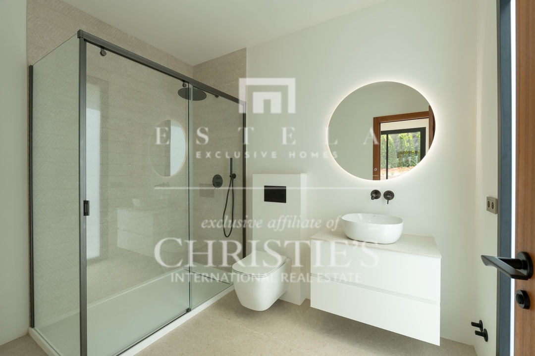 5 Bedroom Villa/Townhouse's Image 10