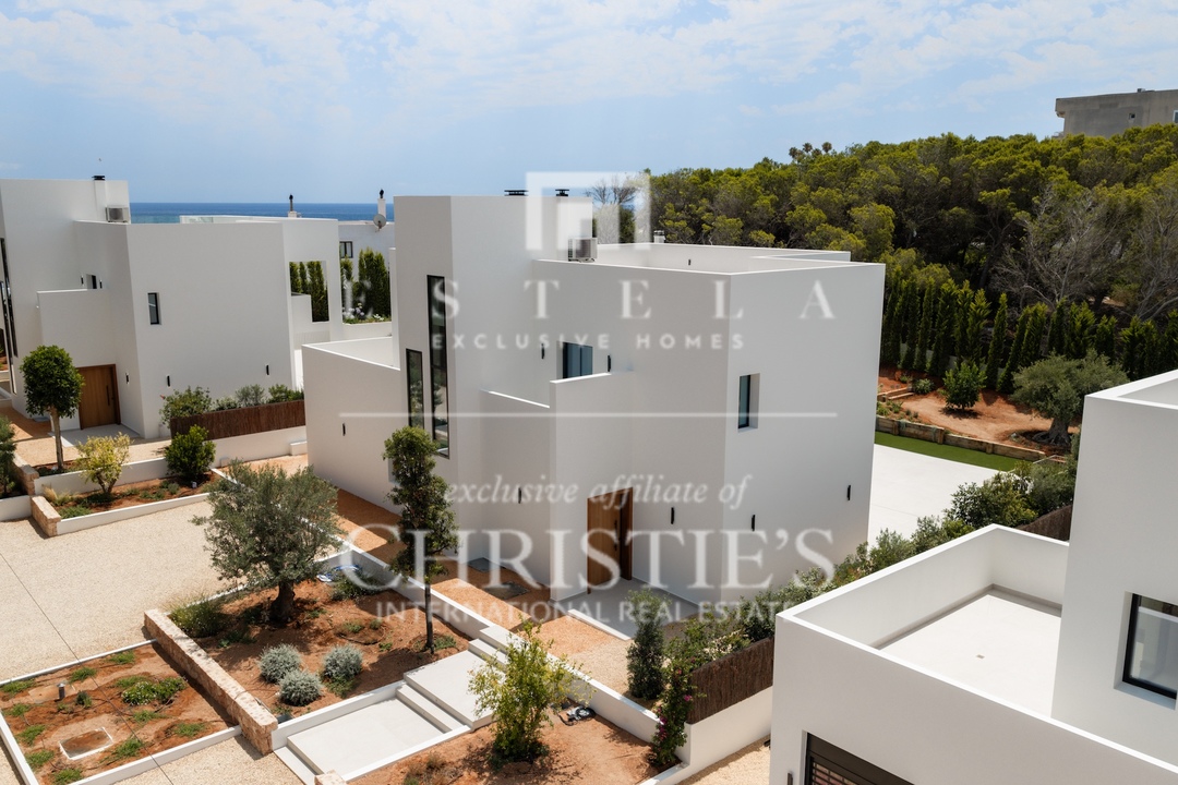 5 Bedroom Villa/Townhouse's Image 23
