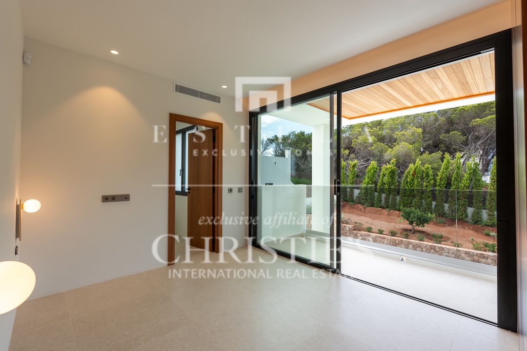 5 Bedroom Villa/Townhouse's Image 17