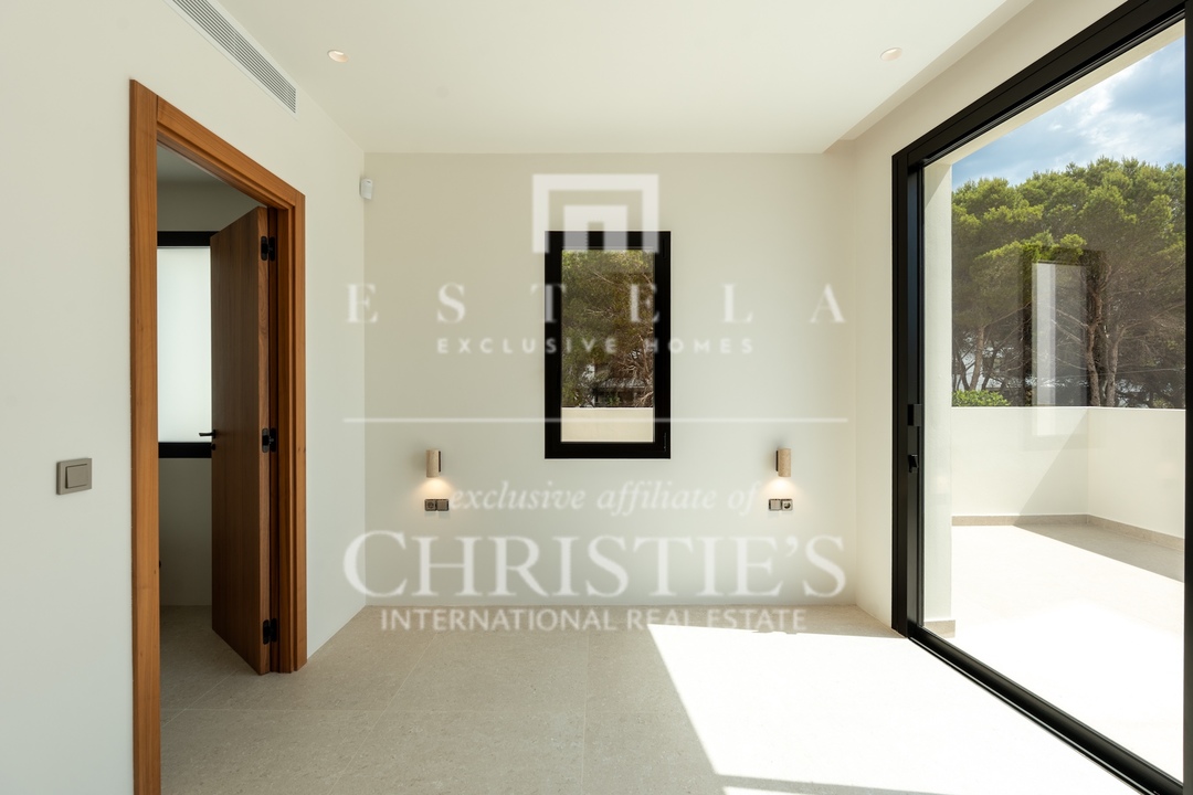 5 Bedroom Villa/Townhouse's Image 19