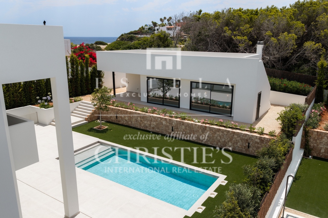 7 Bedroom Villa/Townhouse's Image 44