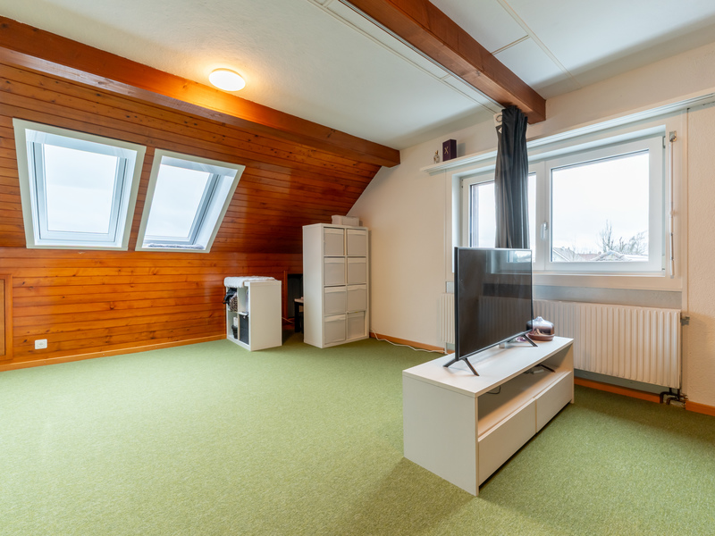 Maison individuelle de 7 pièces à Biberist - Séjour