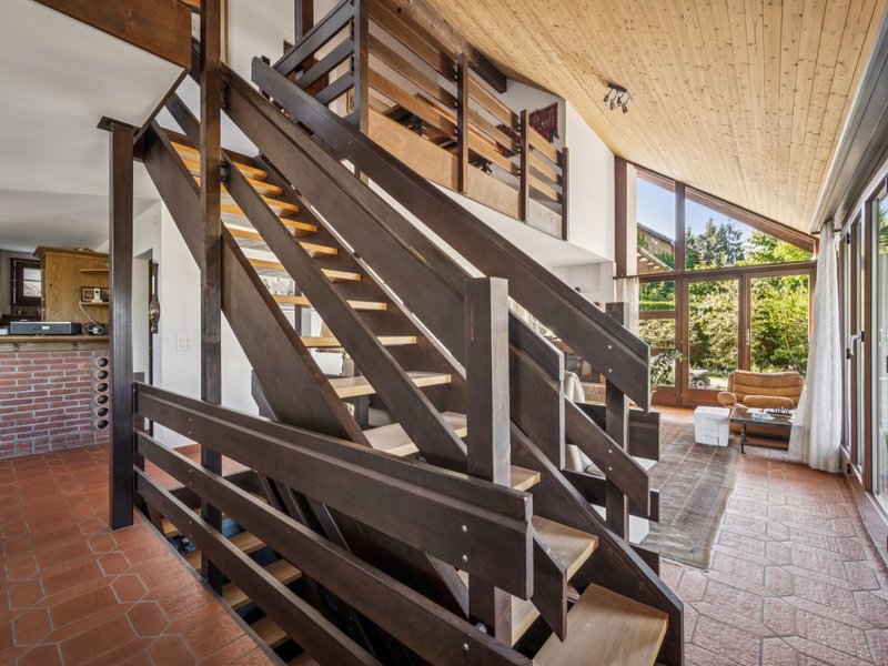 Maison individuelle de 5.5 pièces à Aesch - Hall d'entrée