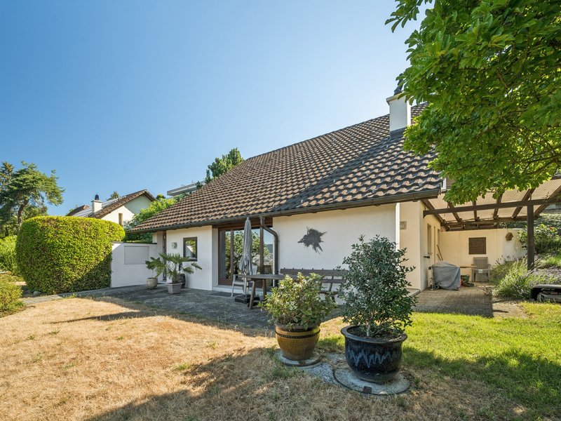 Maison individuelle de 5.5 pièces à Aesch - &nbsp;