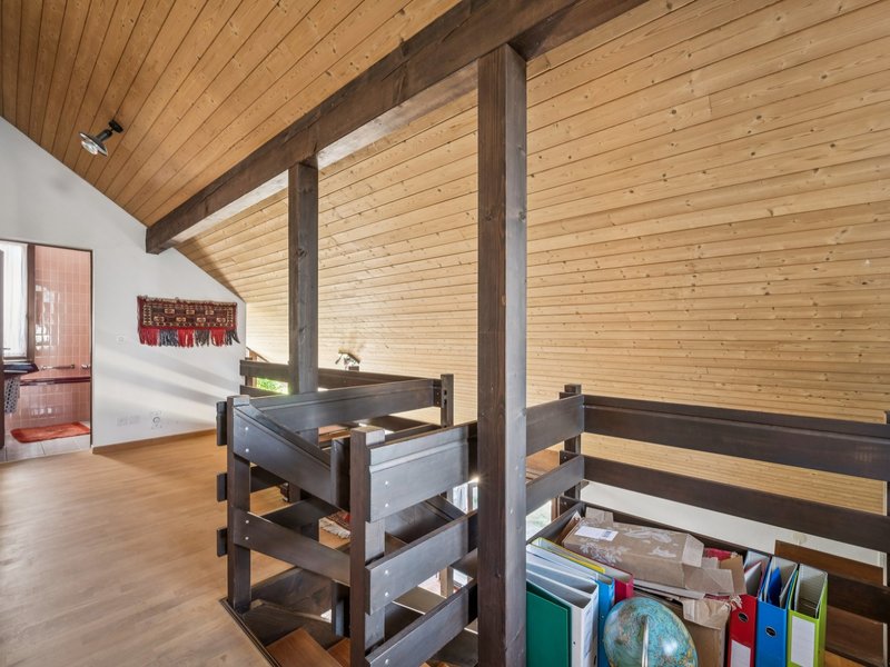 Maison individuelle de 5.5 pièces à Aesch - Espace supplémentaire