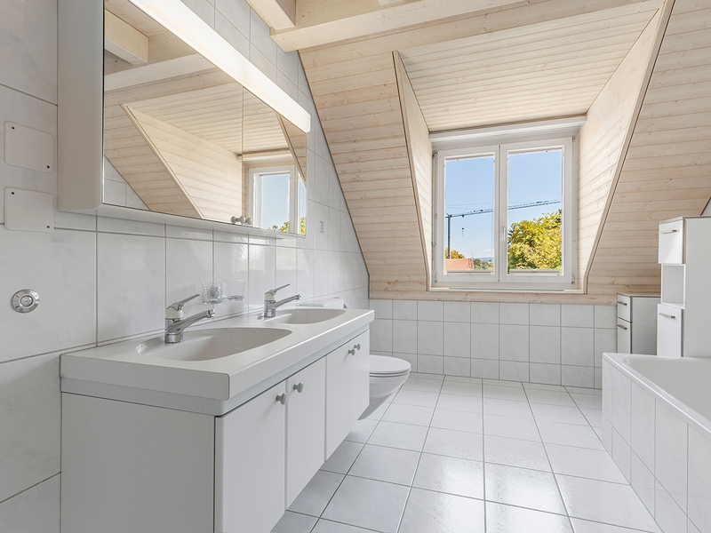 4.5-Zimmer Maisonette in Humlikon - Badezimmer