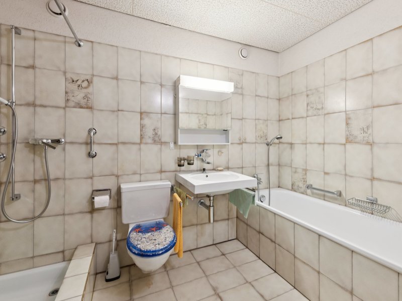 Maison individuelle de 4.5 pièces à Brugg - Salle de bain