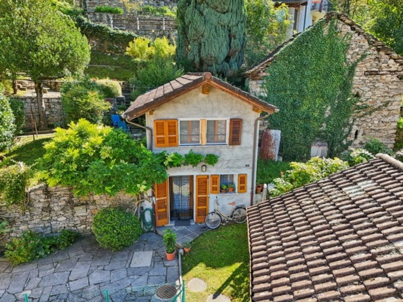 Maison individuelle de 7 pièces à Malvaglia - Surfaces extérieures
