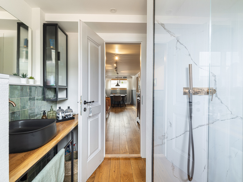 3.5-Zimmer Wohnung in Surcasti - Badezimmer