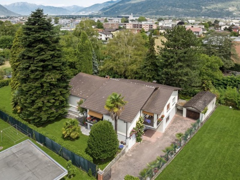 Casa unifamiliare a 6528 Camorino