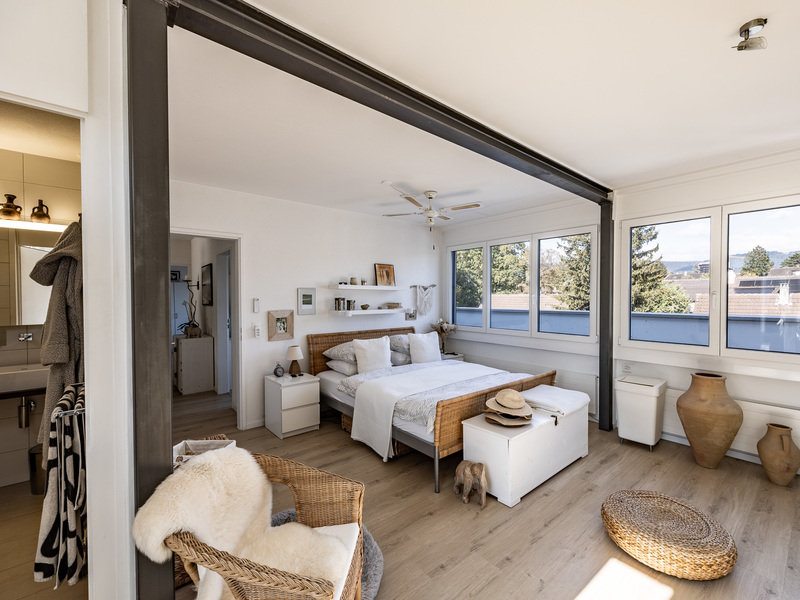 Appartement en attique de 4.5 pièces à Nidau - Chambre