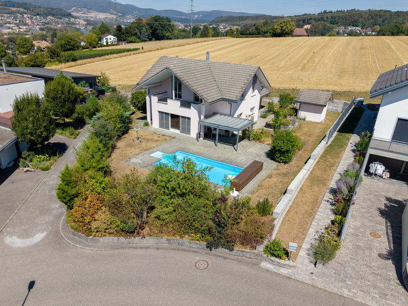 Maison individuelle de 5.5 pièces à Däniken - &nbsp;