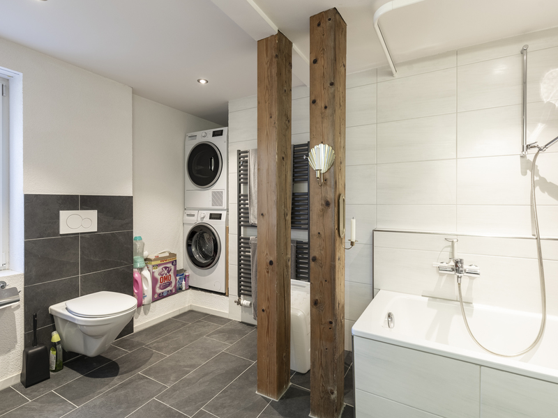 Immeuble collectif à Lichtensteig - Salle de bain