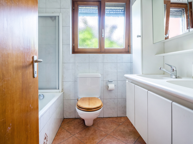 5.5-Zimmer Doppelhaushälfte in Sementina - Badezimmer