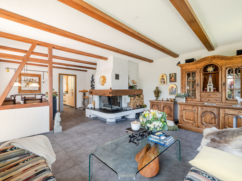 Maison individuelle de 6.5 pièces à Rebstein - Séjour et salle à manger