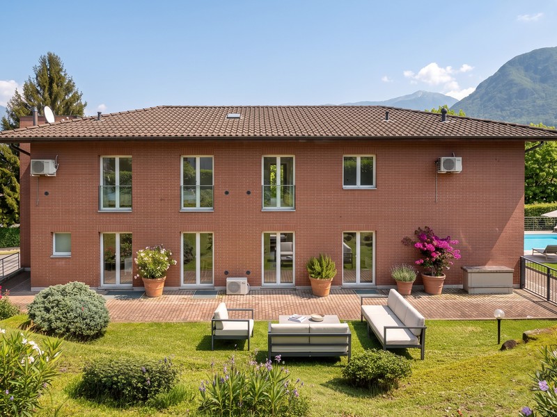 Villa in 6925 Collina d'Oro