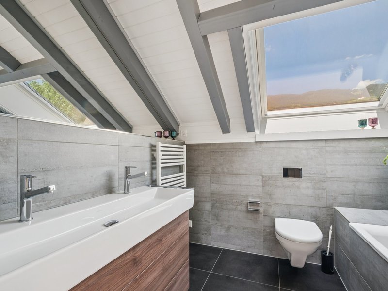 Maison individuelle de 7.5 pièces à Sarnen - Salle de bain