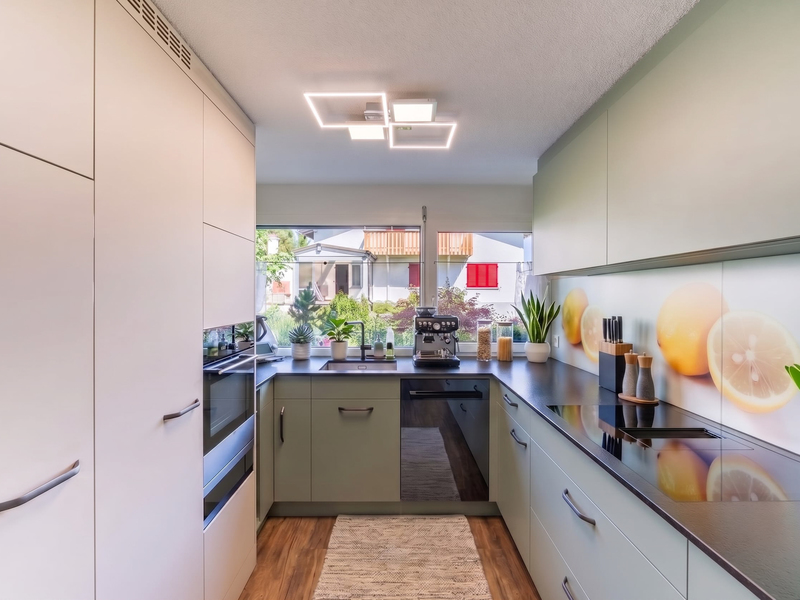 3.5-Zimmer Reiheneckhaus in Thun - Küche