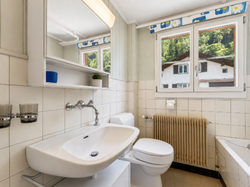 Maison individuelle de 6.5 pièces à Meiringen - Salle de bain