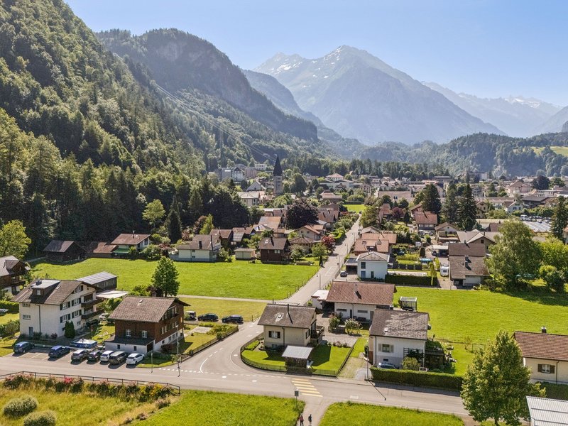 Maison individuelle de 6.5 pièces à Meiringen - &nbsp;